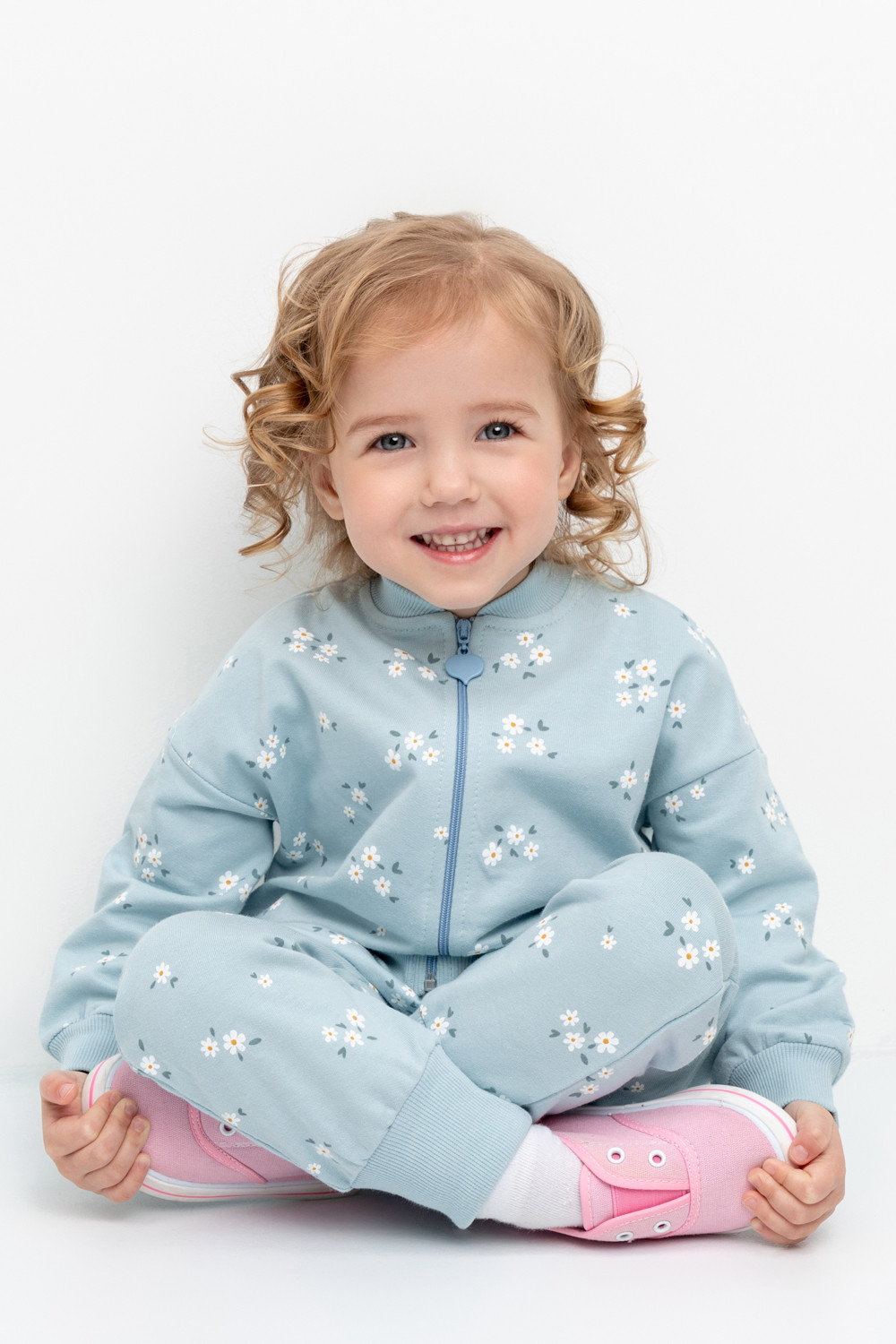картинка Брюки для девочки Crockid КР 400515 голубой, ромашковое поле к365 от магазина детских товаров ALiSa